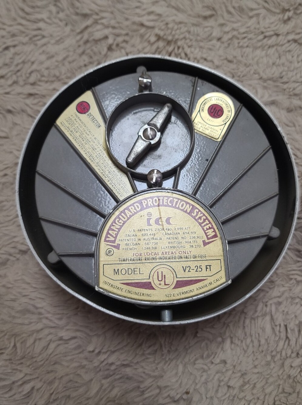 Vanguard Protection System Model V2-25 FT Vintage Alarm Heat Detector
